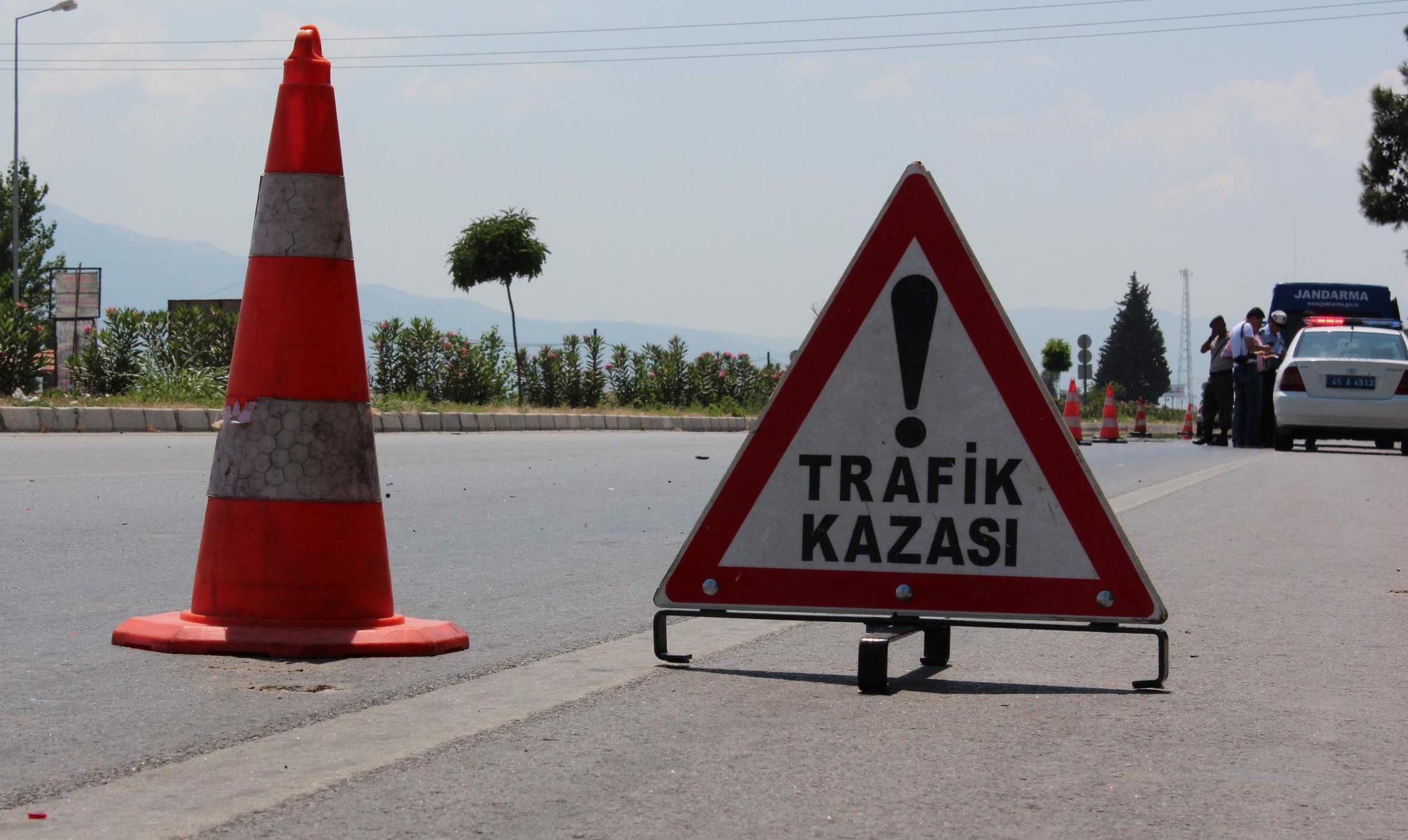Taşova’da Trafik Kazası: 2 Yaralı