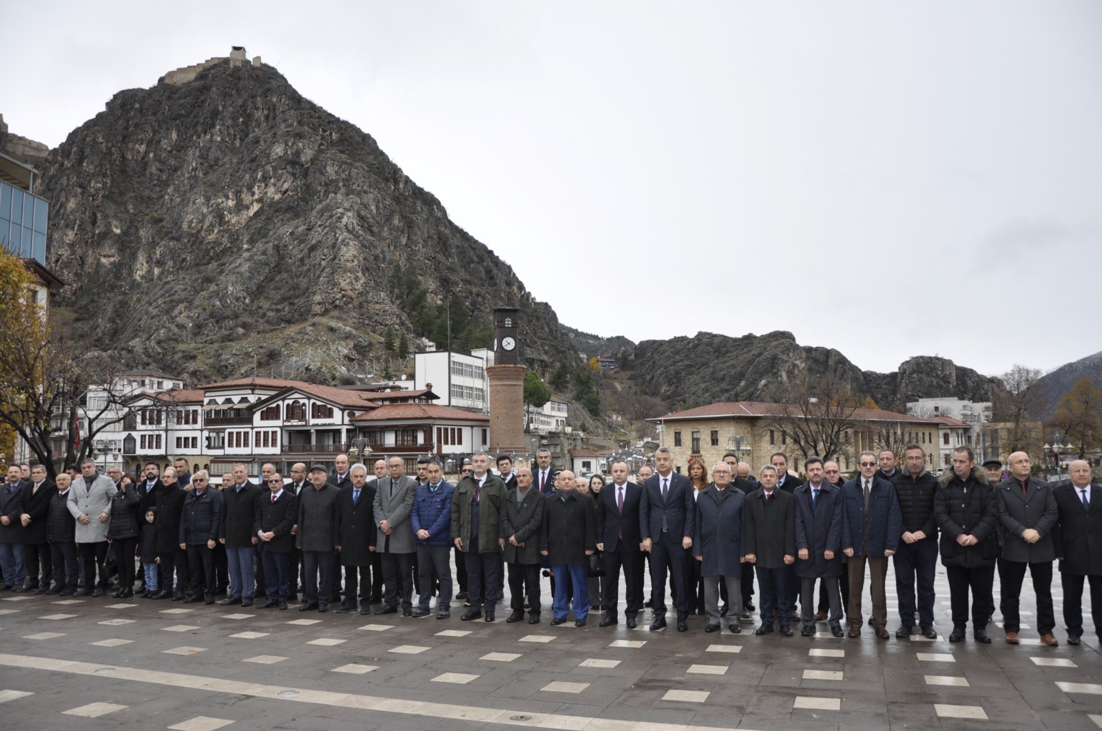 Amasya’da 24 Kasım Öğretmenler Günü Çelenk Sunma Töreni Düzenlendi