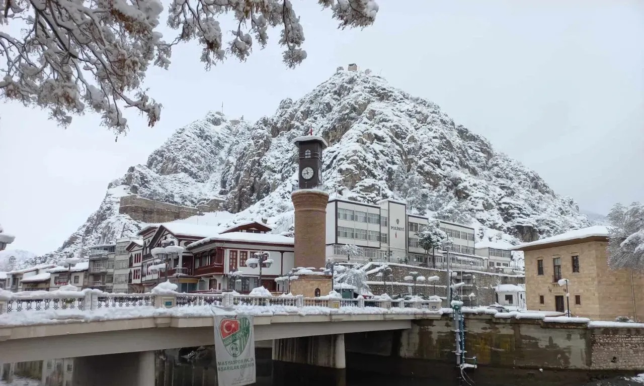 Amasya’ya Doğru Kar Geliyor!