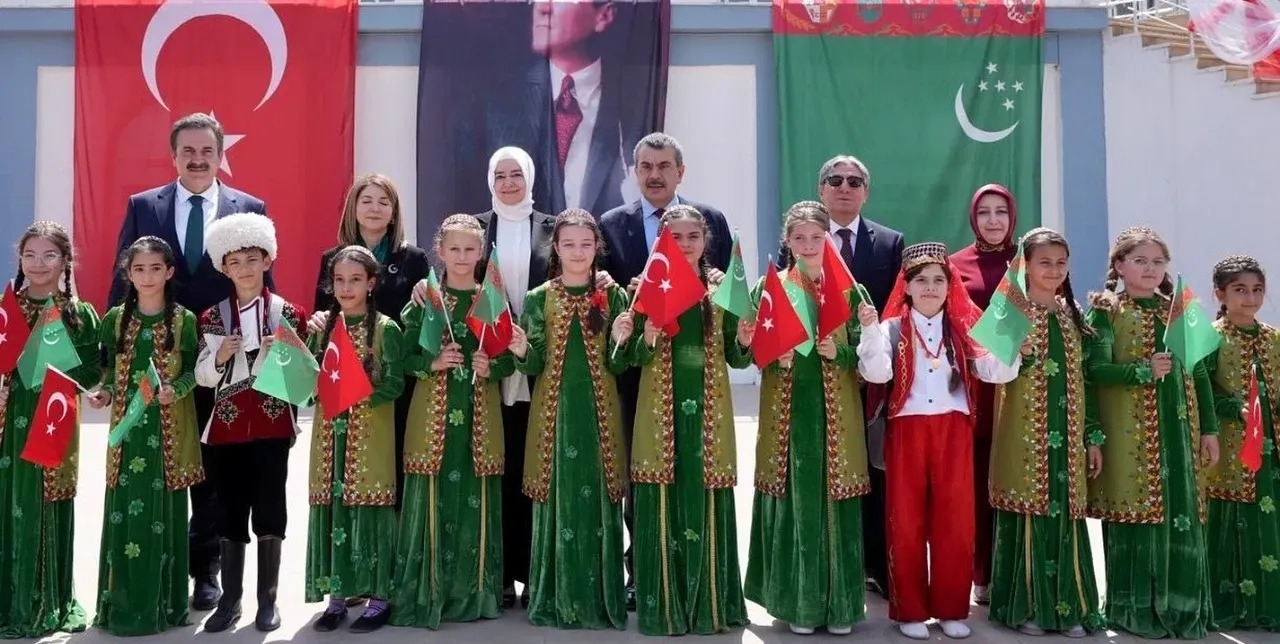 Amasya Milletvekili İpek, Türkmenistan’da  Resmi Temaslarda Bulundu