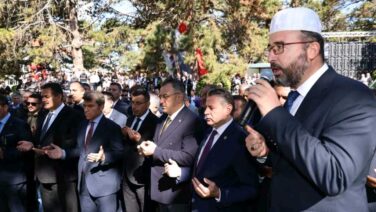 ÖZARSLAN ŞEKER FABRİKASI BİR BEREKET KAPISIDIR
